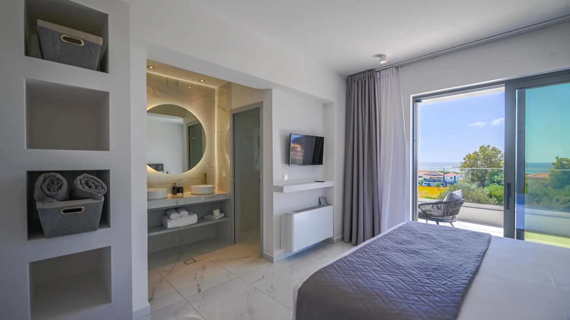 Villa Nefeli - Elysian Villas Kefalonia , 2 Min Walk From The Beach & Brand New 2024 Minia Greece